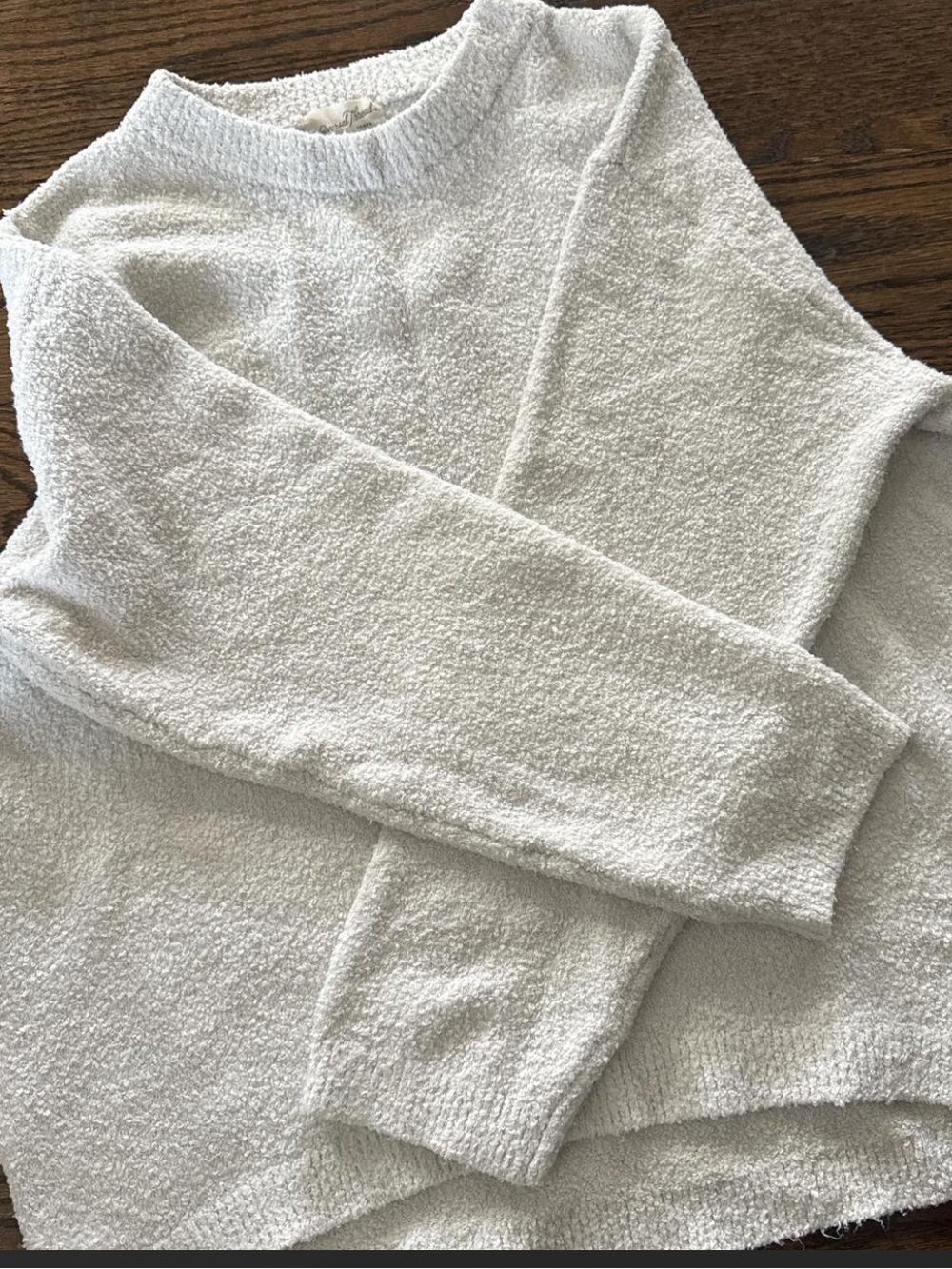 Universal Thread White Textured Crewneck Sweater
